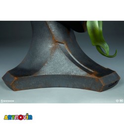 مجسمه نیم تنه جوکر